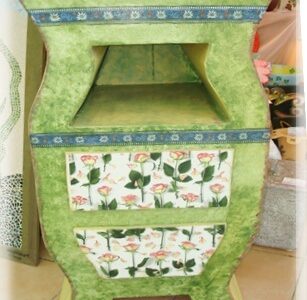 קורס רהיטים מקרטון - מכללת ורצברגר